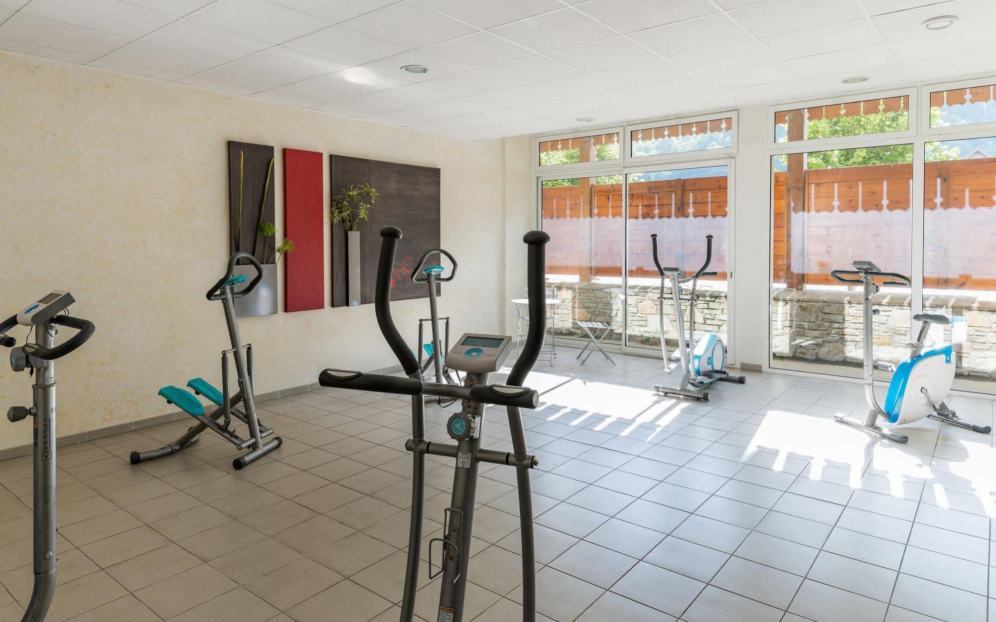 Lagrange Vacances Le Belvedere Saint-Mamet Ngoại thất bức ảnh