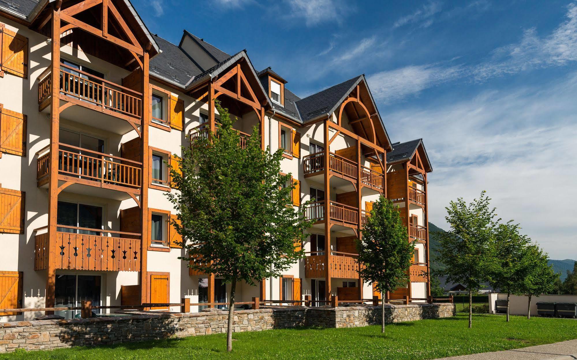 Lagrange Vacances Le Belvedere Saint-Mamet Ngoại thất bức ảnh